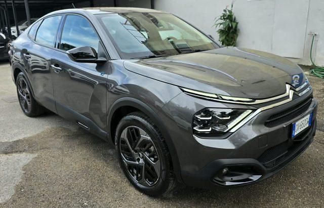 Usata Citroën e-C4 100 kW (136 CV) 2024 Grigio scuro SUV