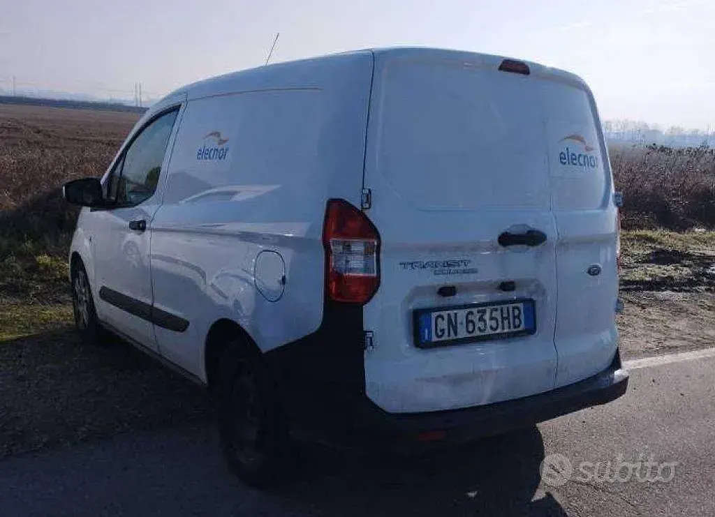 Usata Ford Transit Trend 101 CV (74 kW) 2023 Bianco Furgone