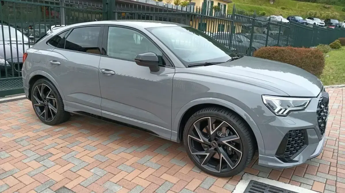 Usata Audi RS Q3 Sportback 400 CV (294 kW) 2022 Grigio daytona SUV