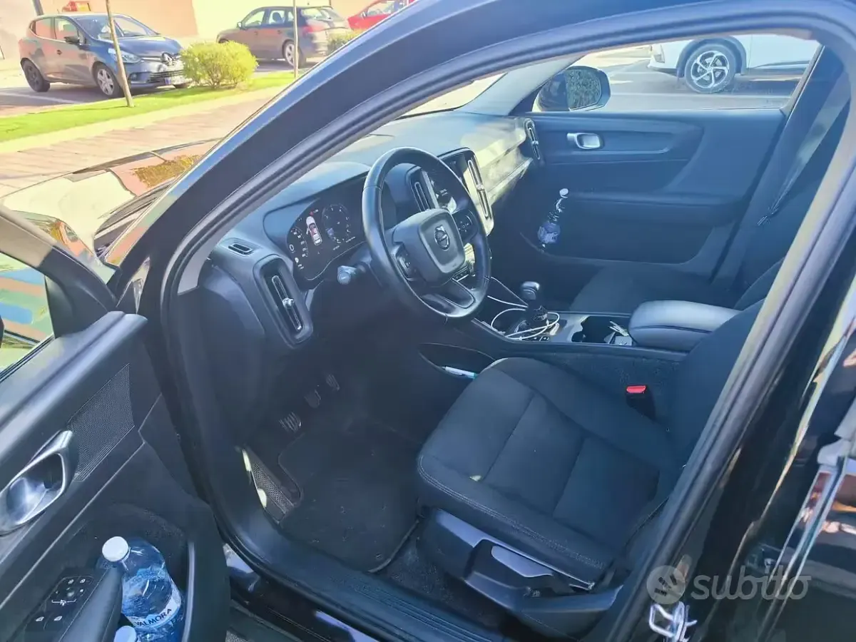 Usata Volvo XC40 150 CV (110 kW) 2020 Nero SUV