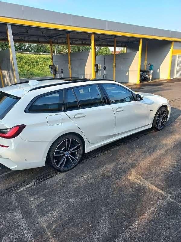 Usata BMW 320e M Sport 204 CV (150 kW) 2021 Bianco Station wagon