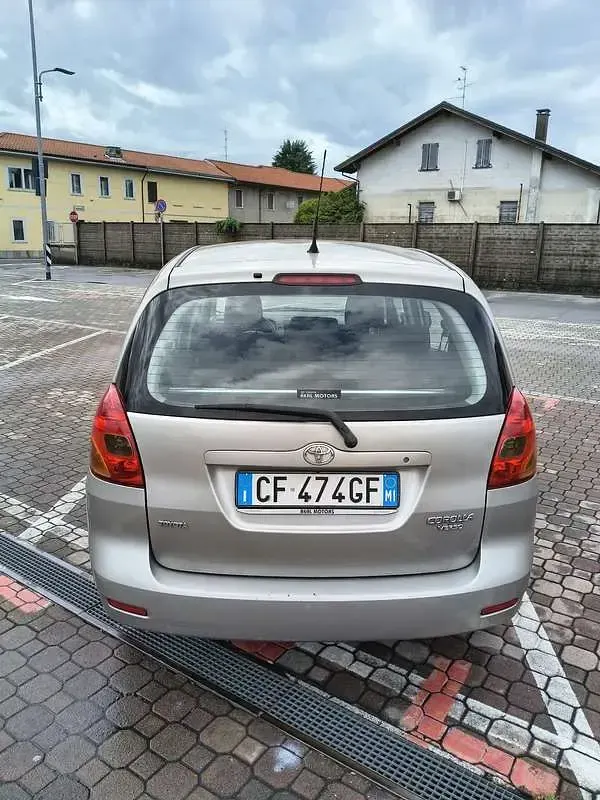 Usata Toyota Corolla 110 CV (80 kW) 2003 Grigio Station wagon