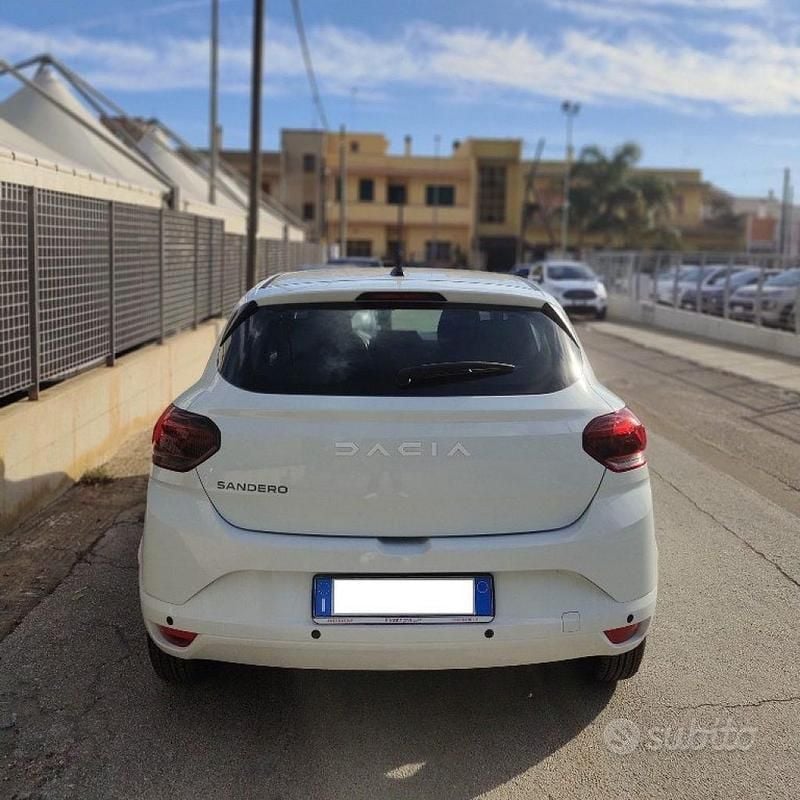 Usata Dacia Sandero Comfort 65 CV (47 kW) 2023 Bianco Berlina
