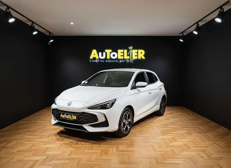 Bianco Nuova 2025 MG MG3 Luxury Due volumi | 18.900 € (Buon prezzo) - Immagine 1/4