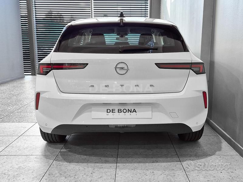 Nuova Opel Astra Edition 110 CV (80 kW) 2025 Bianco Berlina
