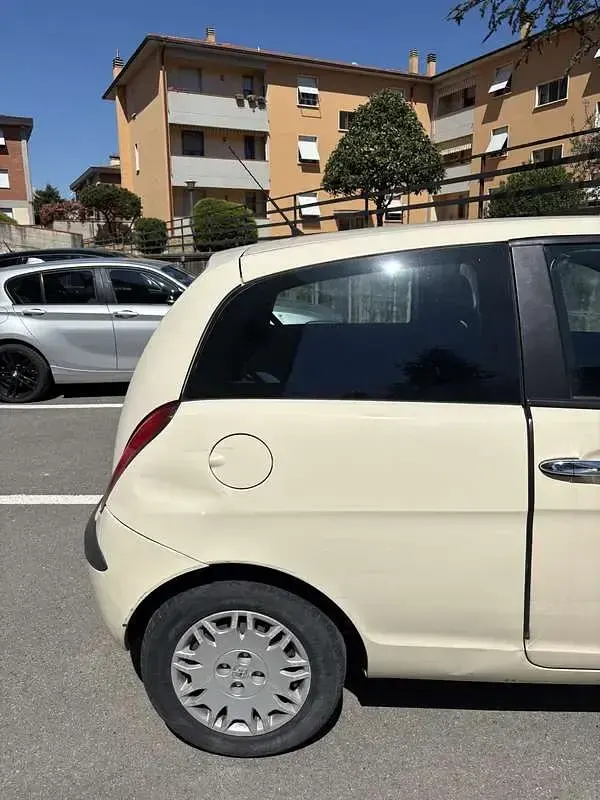 Usata Lancia Ypsilon 80 CV (58 kW) 2005 Utilitaria
