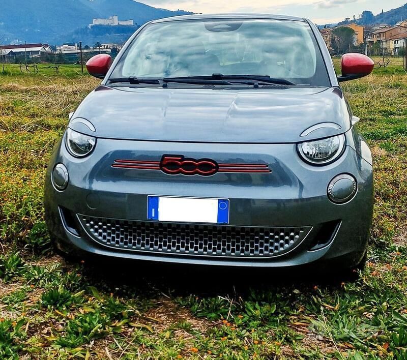 Usata Fiat 500e Red 42 kW (58 CV) 2021 Grigio Utilitaria