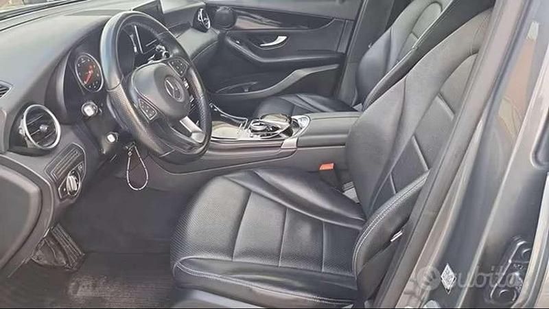Usata Mercedes GLC220 Exclusive 170 CV (125 kW) 2017 Grigio SUV