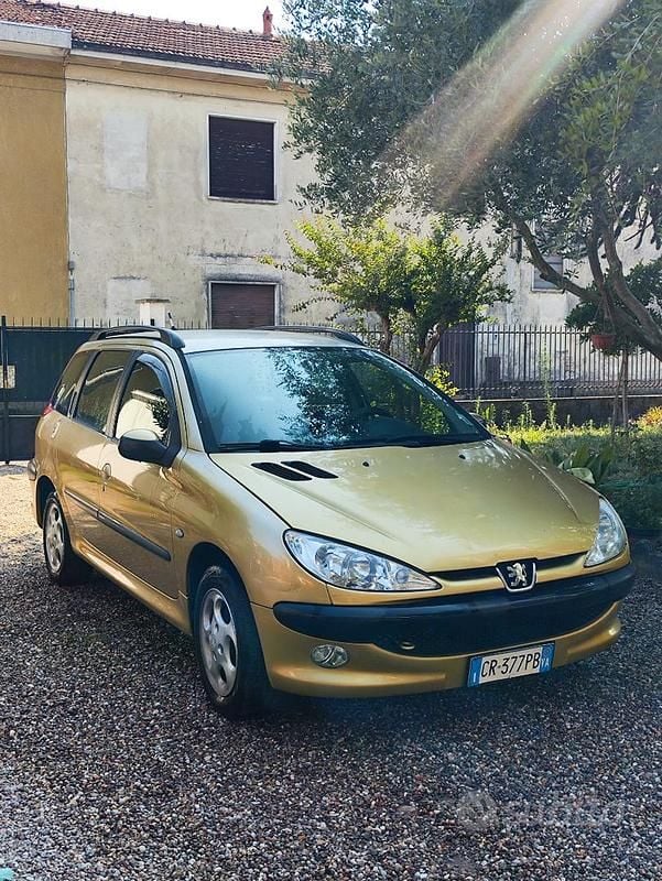 Usata Peugeot 206 68 CV (50 kW) 2005 Giallo Station wagon
