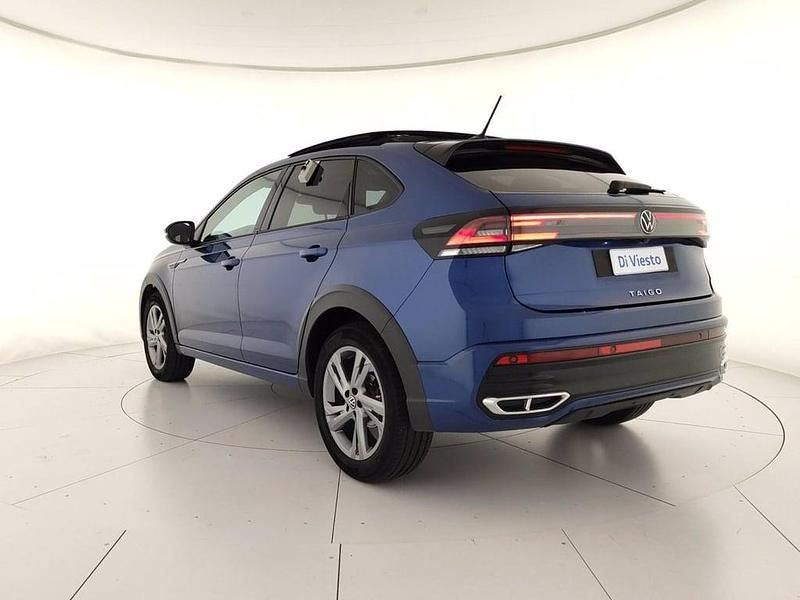 Usata VW Taigo R-line 110 CV (80 kW) 2022 Reef blue metallizzato deep black perlat SUV