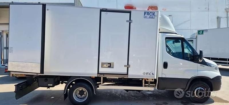 Usata Iveco Daily 179 CV (131 kW) 2019 Bianco Furgone