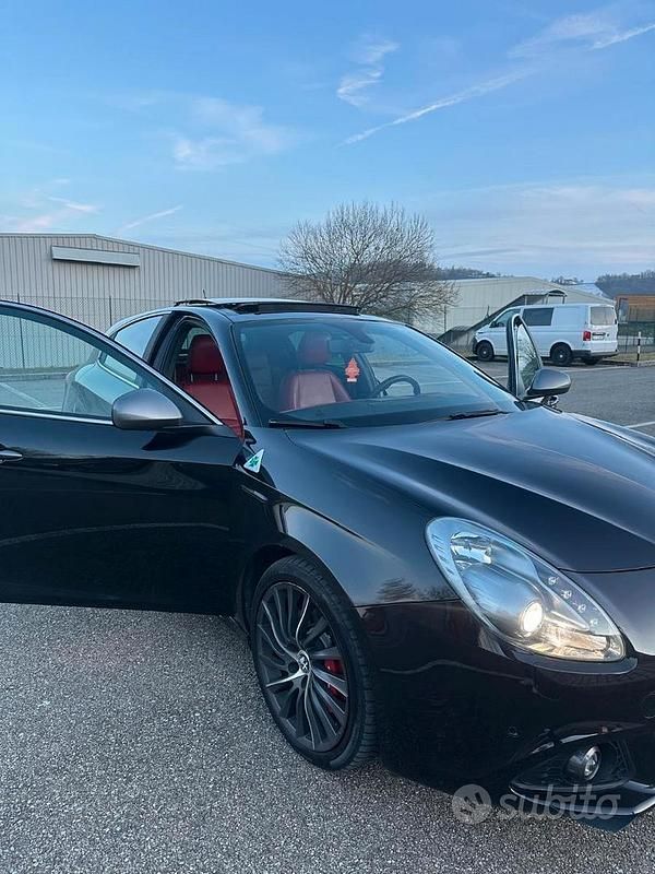 Usata 2015 Alfa Romeo Giulietta Quadrifoglio | 20.300 € - Immagine 1/4