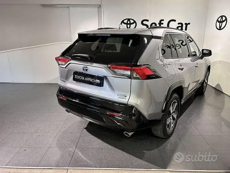 Usata Toyota RAV4 Hybrid 306 CV (225 kW) 2022 Grigio SUV