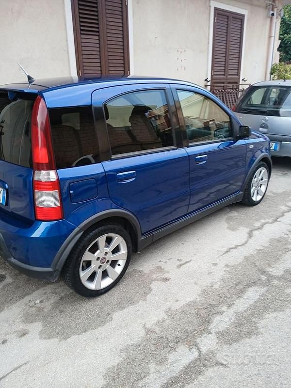 Usata Fiat Panda 101 CV (74 kW) 2008 Berlina