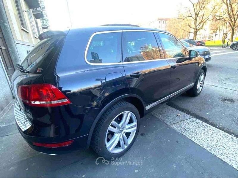 Usata VW Touareg Executive 245 CV (180 kW) 2011 Nero SUV