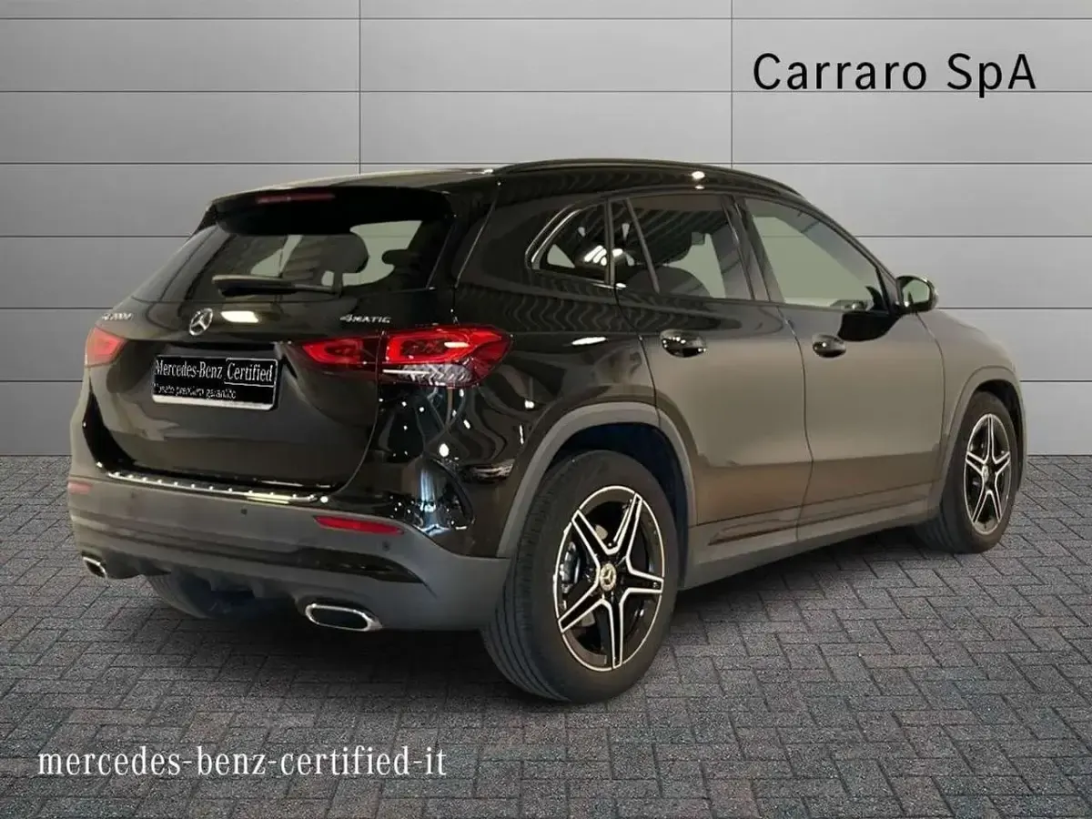 Usata Mercedes GLA200 Premium 150 CV (110 kW) 2022 Nero SUV
