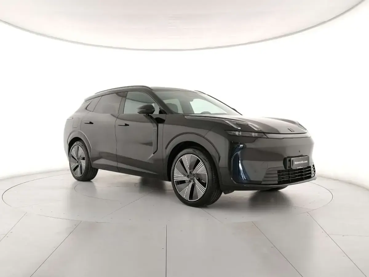 Nuova Lynk & Co 08 139 CV (102 kW) 2026 Nero SUV