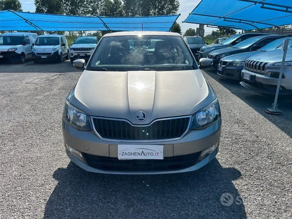 Usata Skoda Fabia Style 90 CV (66 kW) 2015 Grigio Berlina
