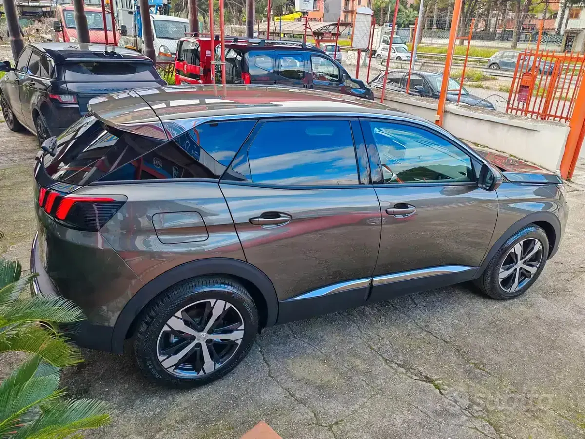 Usata Peugeot 3008 131 CV (96 kW) 2018 Grigio SUV