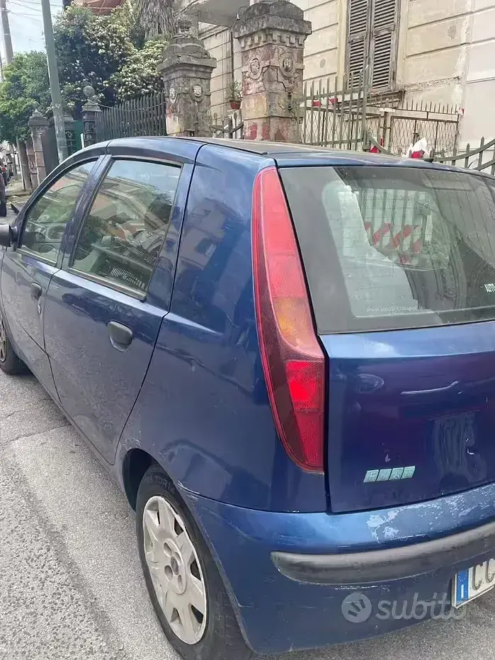 Usata Fiat Punto 80 CV (58 kW) 2003 Utilitaria