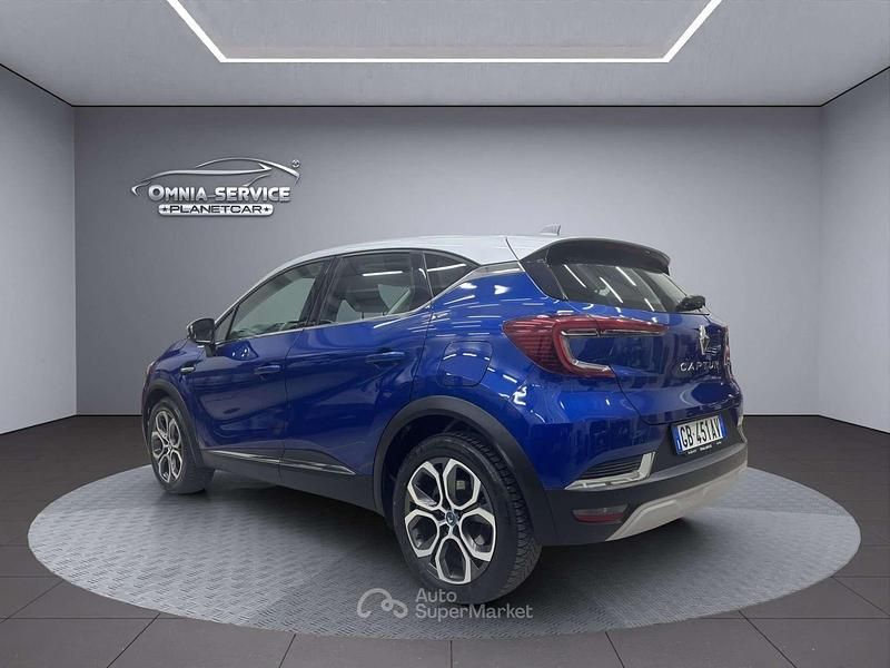 Usata Renault Captur Intens 92 CV (67 kW) 2020 Blu/azzurro SUV
