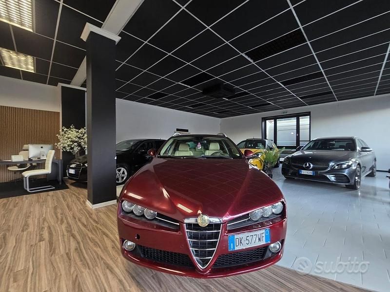 Usata Alfa Romeo 159 Exclusive 149 CV (109 kW) 2007 Rosso Station wagon