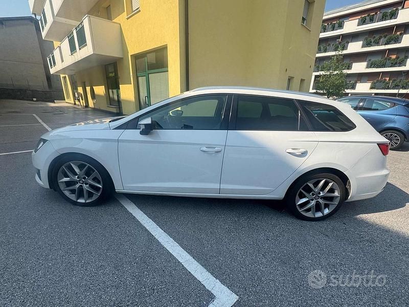 Usata Seat Leon ST Business 150 CV (110 kW) 2017 Bianco Station wagon