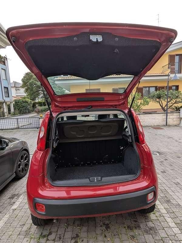 Usata Fiat Panda Lounge 84 CV (61 kW) 2015 Rosso Utilitaria