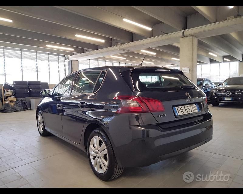 Usata Peugeot 308 Business-Line 99 CV (72 kW) 2018 Blu Berlina