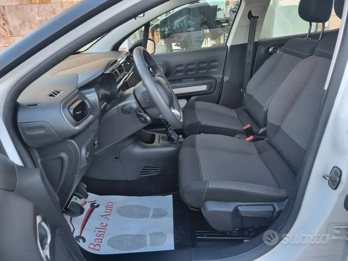 Usata Citroën C3 Feel 102 CV (75 kW) 2022 Bianco Utilitaria