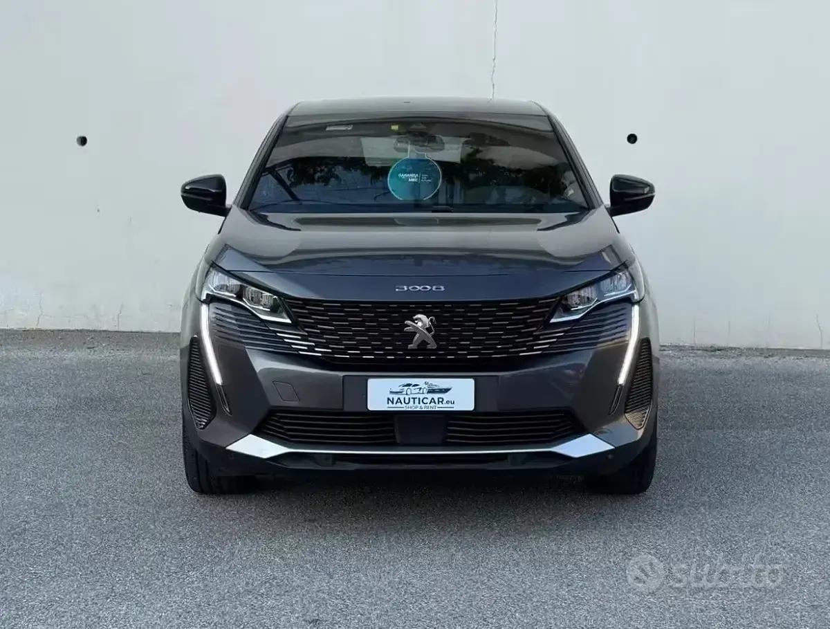 Usata Peugeot 3008 Allure 131 CV (96 kW) 2023 Grigio SUV