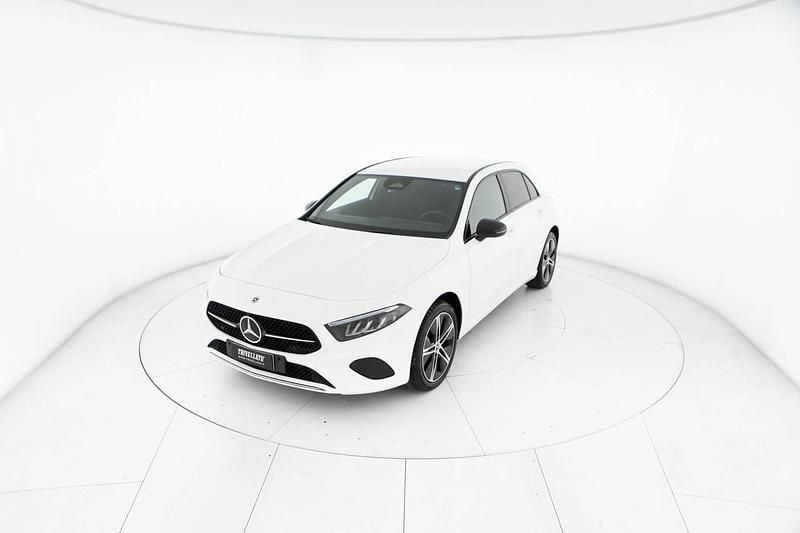 Usata Mercedes E250 Advanced 163 CV (119 kW) 2023 Bianco polare Berlina