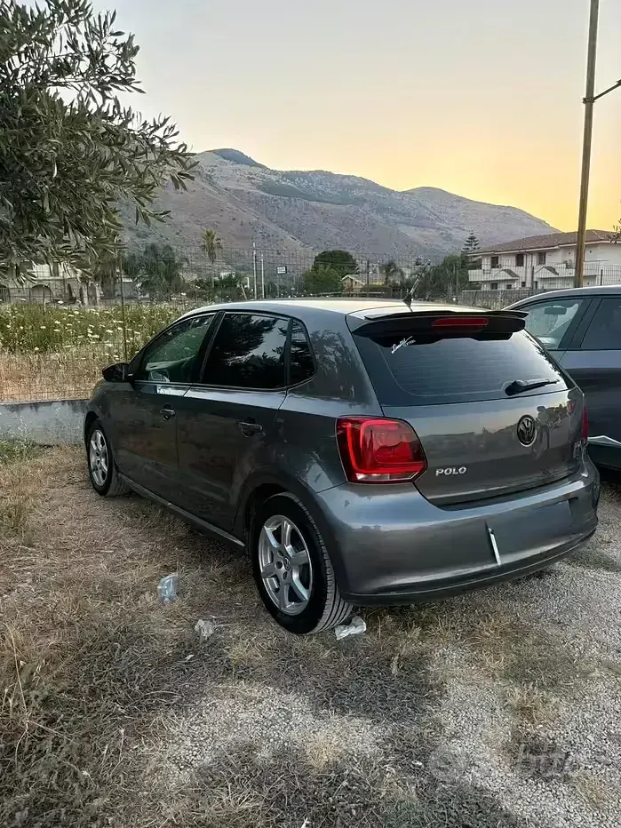 Usata VW Polo R 75 CV (55 kW) 2009 Grigio Utilitaria