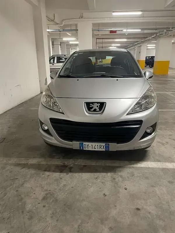Usata Peugeot 207 Sport 68 CV (50 kW) 2009 Berlina