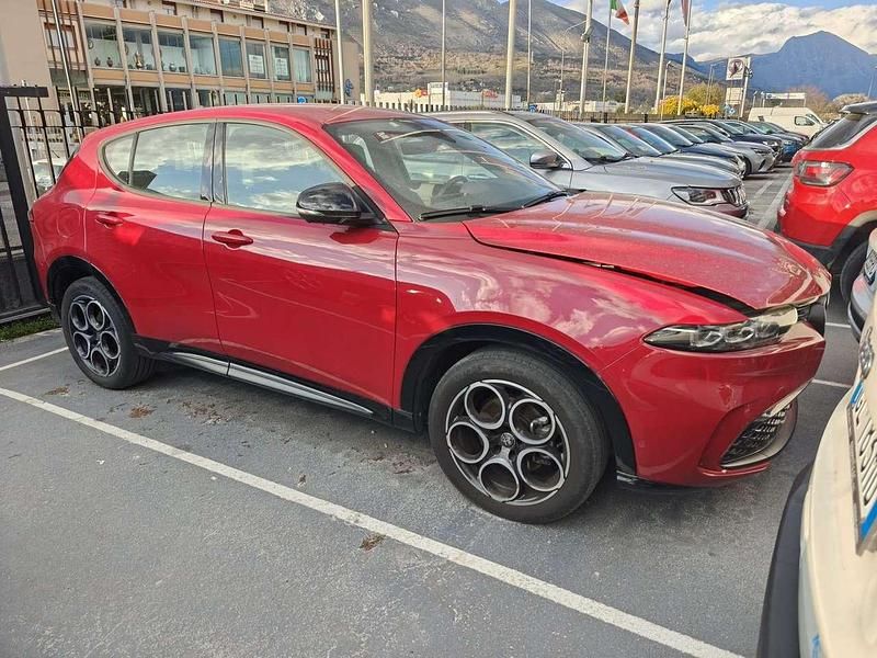 Usata Alfa Romeo Tonale Sprint 131 CV (96 kW) 2024 Rosso SUV