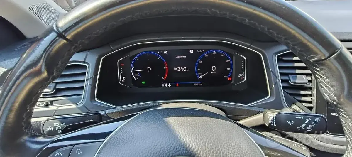 Usata VW T-Roc Advance 150 CV (110 kW) 2017 Grigio SUV