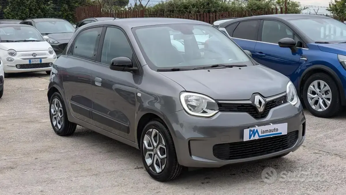Usata Renault Twingo Equilibre 65 CV (47 kW) 2024 Grigio Utilitaria