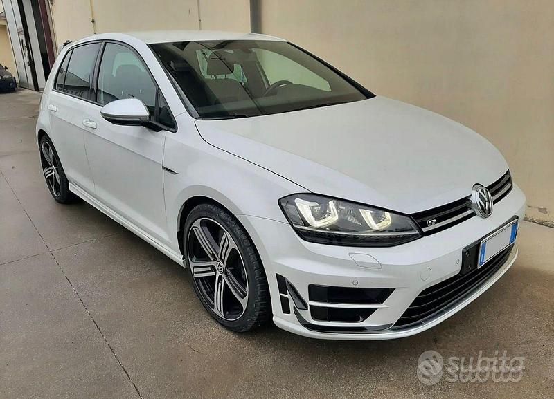 Usata VW Golf VII R 300 CV (220 kW) 2015 Berlina
