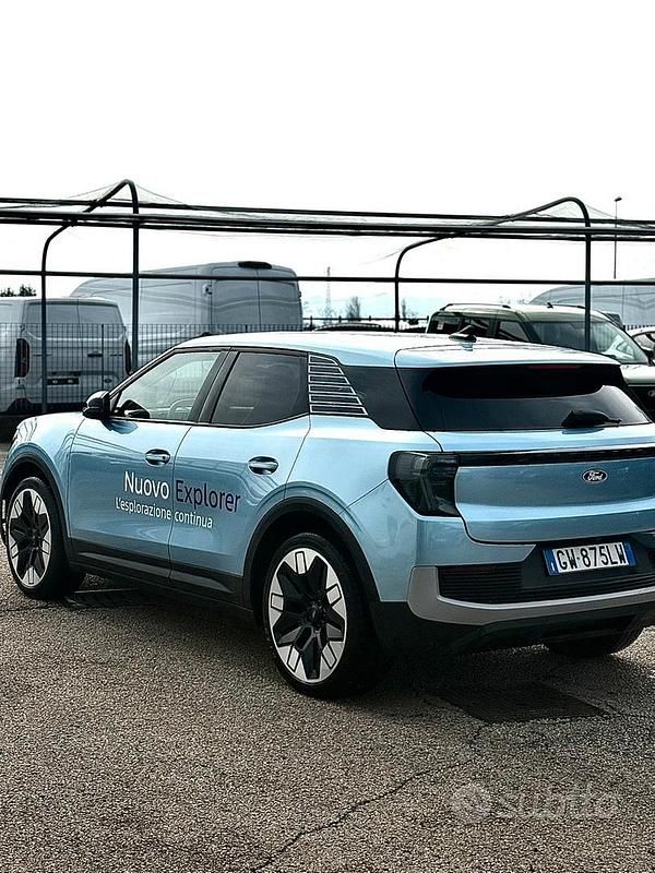 Usata Ford Explorer Premium 210 kW (286 CV) 2024 SUV