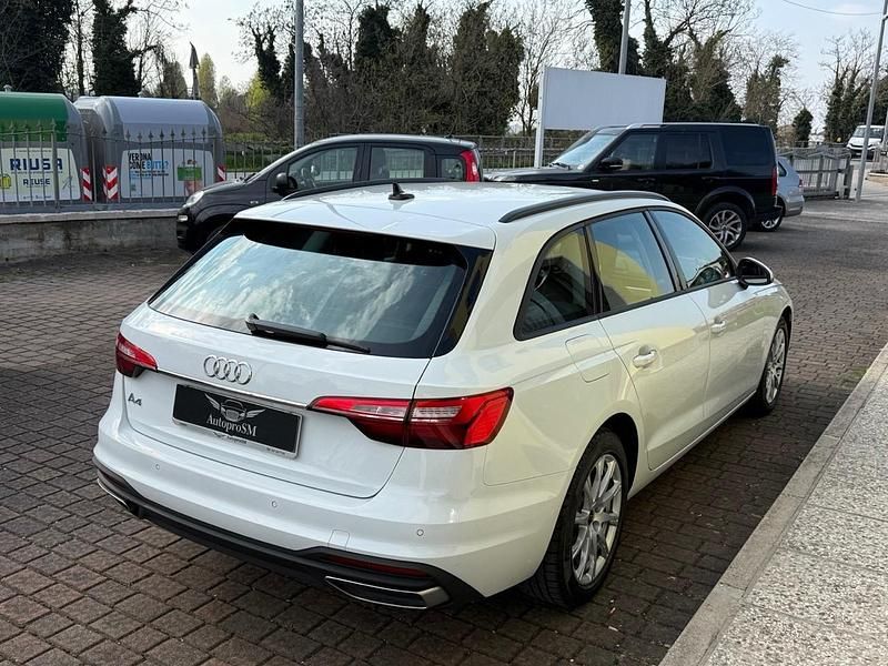 Usata Audi A4 Business 163 CV (119 kW) 2024 Bianco Station wagon