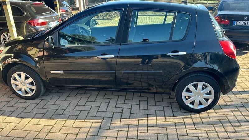Gebraucht Renault Clio II Dynamique 75 PS (55 kW) 2011 Schwarz Limousine