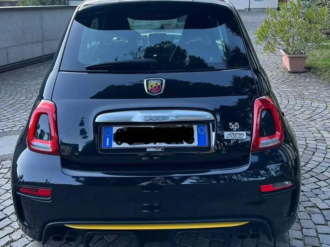 Usata Abarth 595 Pista 160 CV (117 kW) 2018 Nero Utilitaria