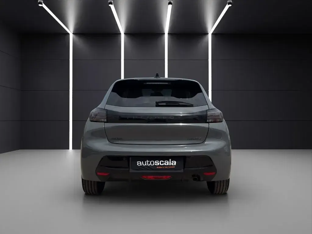 Usata Peugeot 208 Allure 101 CV (74 kW) 2025 Utilitaria