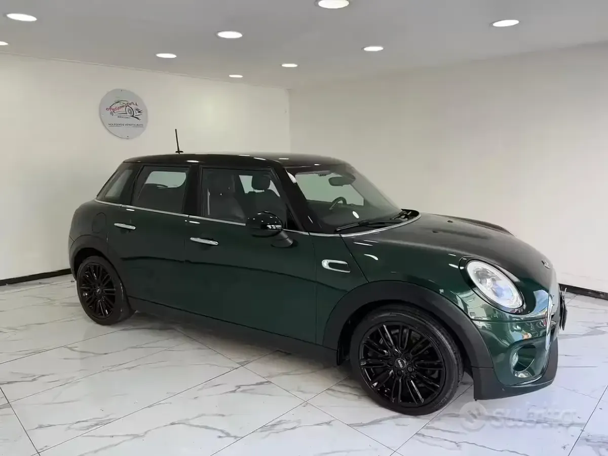 Usata Mini Cooper 136 CV (100 kW) 2016 Verde Utilitaria