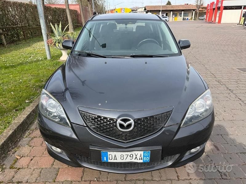 Usata Mazda 3 108 CV (79 kW) 2006 Grigio Berlina
