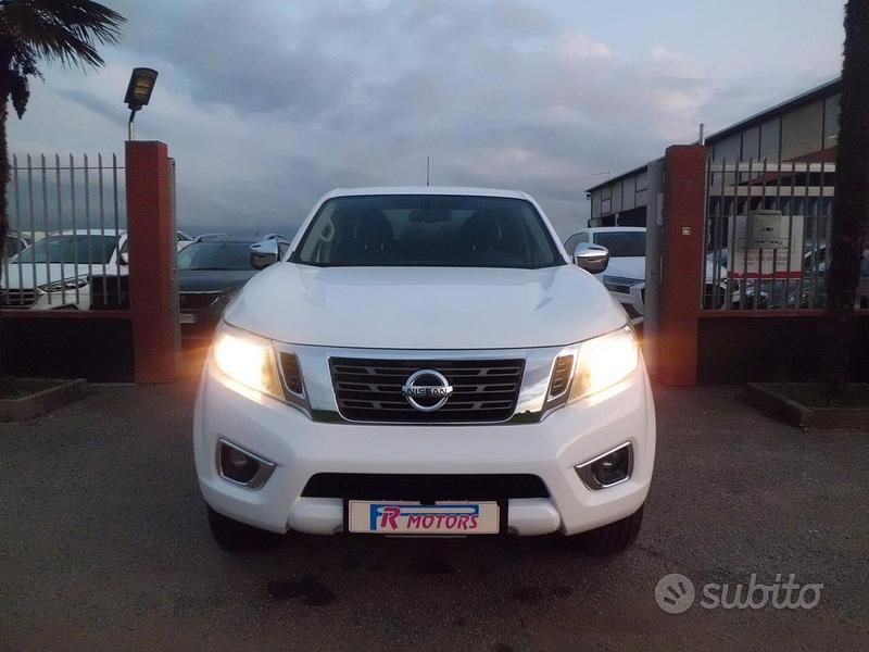 Bianco Usata 2021 Nissan Navara Visia Pick-up | 23.900 € (Buon prezzo) - Immagine 1/4