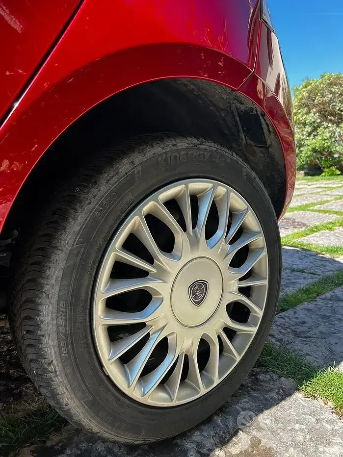 Usata Lancia Ypsilon 60 CV (44 kW) 2016 Utilitaria