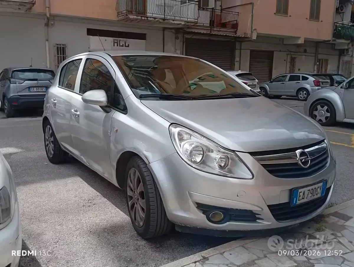 Usata Opel Corsa 85 CV (62 kW) 2010 Grigio Utilitaria
