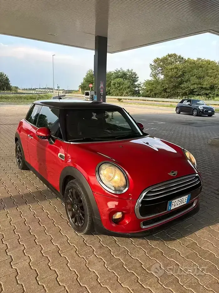 Usata Mini Cooper D 116 CV (85 kW) 2016 Rosso Utilitaria
