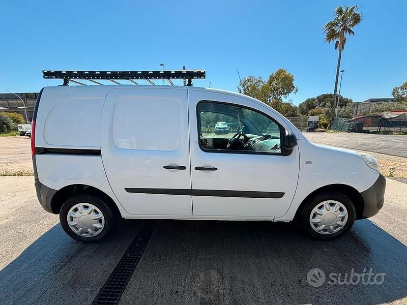 Usata Renault Kangoo 90 CV (66 kW) 2016 Bianco Monovolume